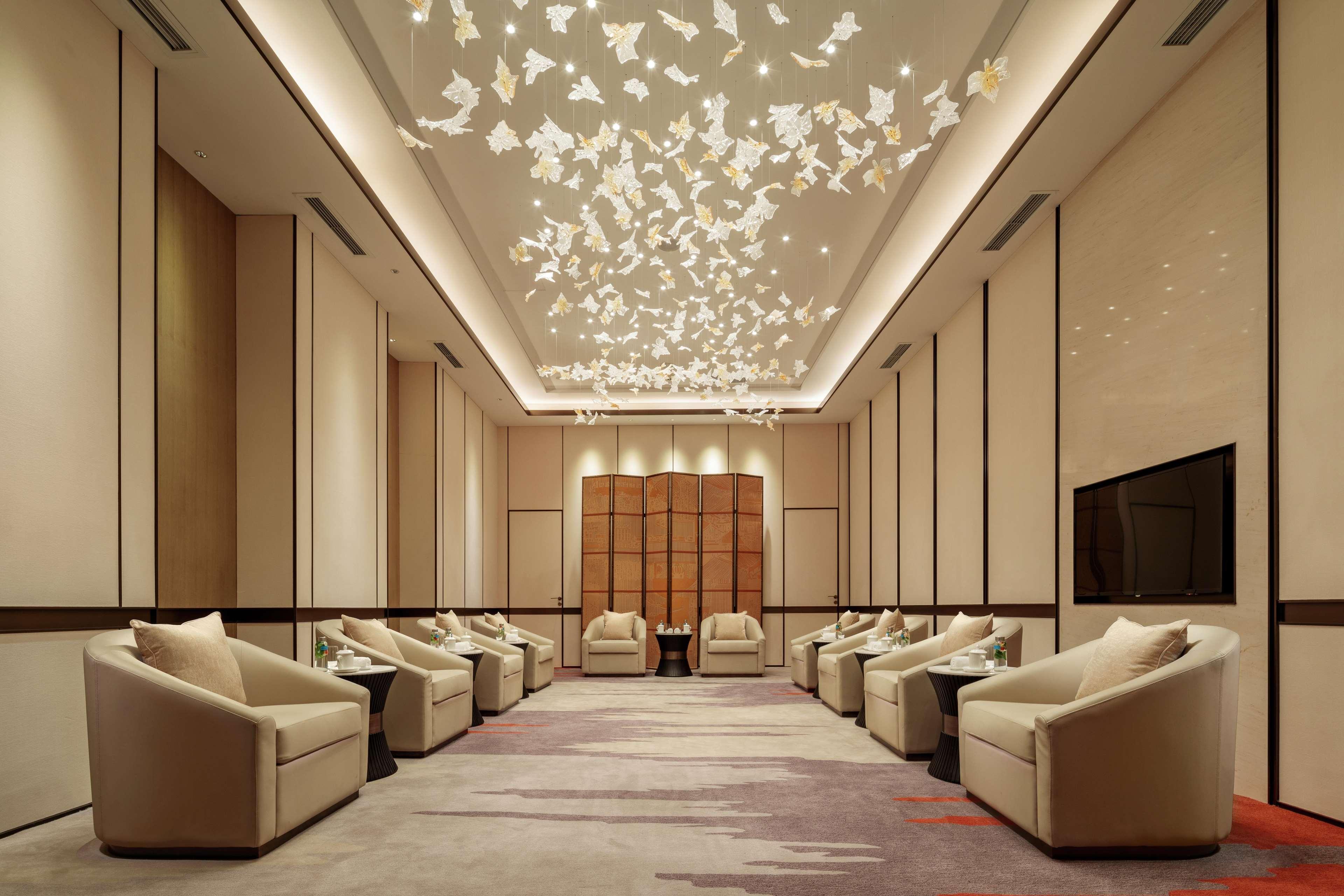 Hilton Chengdu Chenghua - Close To Panda Base And Chunxi Road Экстерьер фото